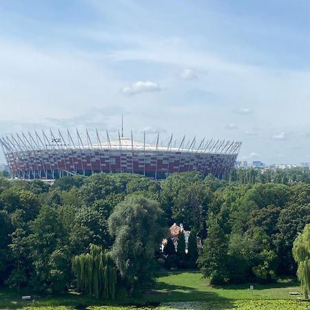 Dedek Park - Historyczny Dworek W Pieknym Parku Skaryszewskim Obok Stadionu Narodowego Varşova Dış mekan fotoğraf