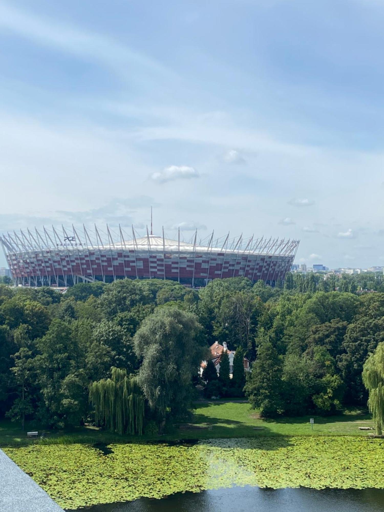 Dedek Park - Historyczny Dworek W Pieknym Parku Skaryszewskim Obok Stadionu Narodowego Varşova Dış mekan fotoğraf